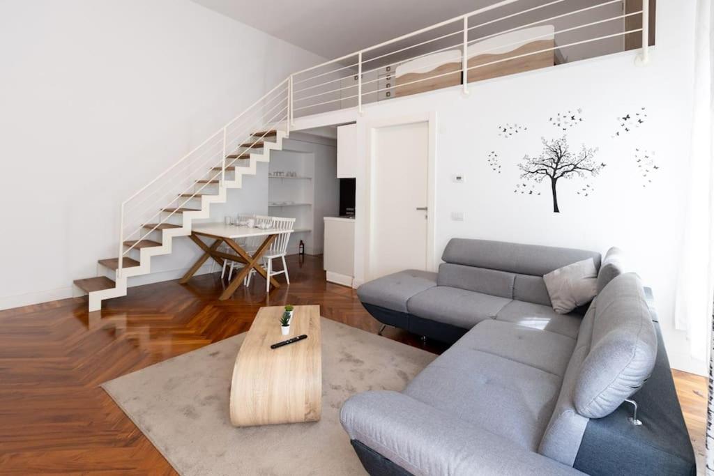 Loft2 Via Morosini Centro Varese - Ixihome Exteriér fotografie